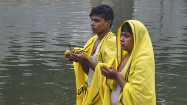 নির্দেশ অমান্য নির্দেশ অমান্য