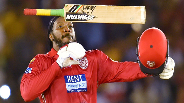 পরপর গেইলের নজির