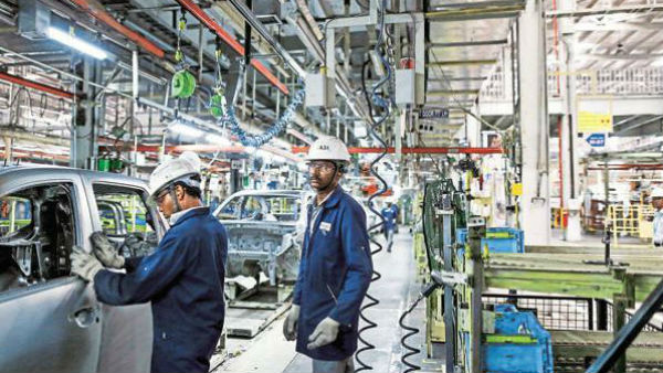 উদ্বেগ বাড়াচ্ছে অসংগঠিত ক্ষেত্র