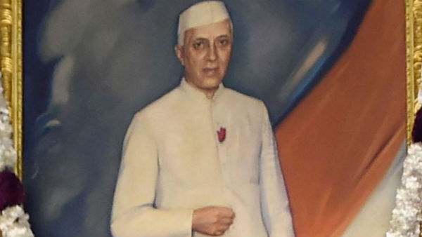 সিপিআইয়ের নেহেরুর পররাষ্ট্রনীতির প্রতি সমর্থন প্রসঙ্গে সিপিআইয়ের নেহেরুর পররাষ্ট্রনীতির প্রতি সমর্থন প্রসঙ্গে