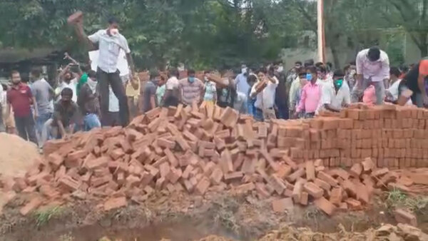 বোলপুরে আন্দোলনের ডাক