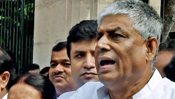 সনিয়ার কাছে চিঠি মান্নানের