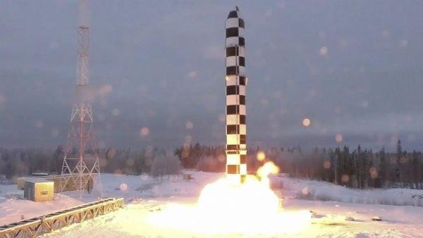 সামরিক হুমকি বাড়িয়ে চলেছে চিন