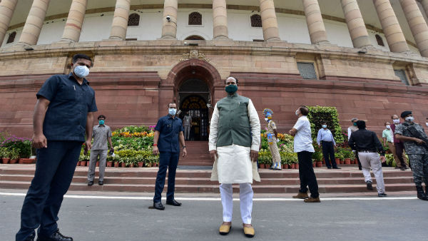অধিবেশনে করোনা ভাইরাস নিয়ে বার্তা অধিবেশনে করোনা ভাইরাস নিয়ে বার্তা
