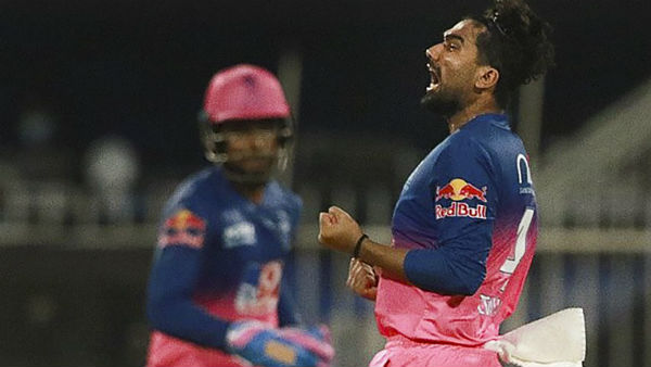 এক ওভারে পাঁচটি ছক্কা তেওয়াটিয়ার