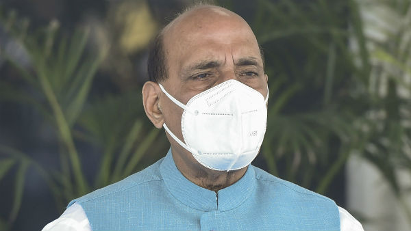 সংসদ সেনার পাশে 