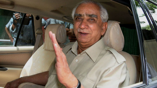 অটল বিহারীর সরকারে প্রতিরক্ষামন্ত্রীও ছিলেন যশবন্ত অটল বিহারীর সরকারে প্রতিরক্ষামন্ত্রীও ছিলেন যশবন্ত