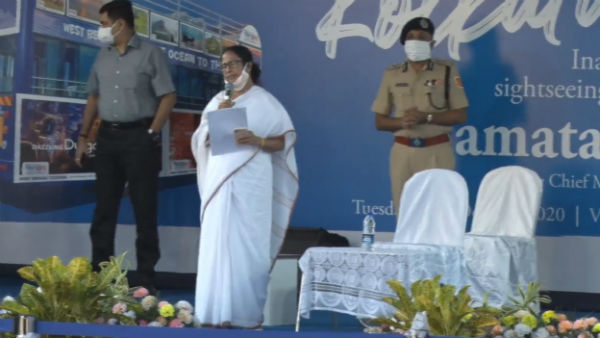 হুড খোলা বাসের ছাদ ঢাকার পরিকল্পনাও আছে হুড খোলা বাসের ছাদ ঢাকার পরিকল্পনাও আছে