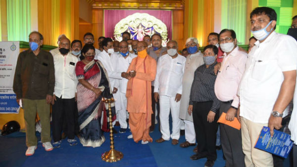 মহামান্য কলকাতা হাইকোর্টের নির্দেশে এবং সরকারি করোনা বিধি মেনেই এবছর পুজো হয়েছে