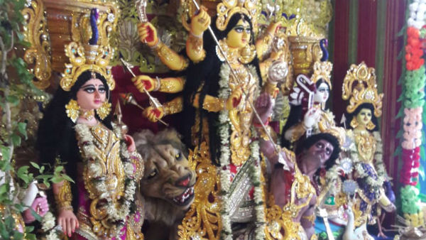 বেসরকারি অ্যাপে রাজবাড়ির ভোগ বেসরকারি অ্যাপে রাজবাড়ির ভোগ
