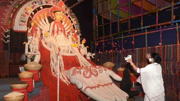 ‘উৎসব নয়, হোক মানুষের পুজো’, করোনা আবহে এই মন্ত্রেই পুজো হচ্ছে সুরুচি সংঘে