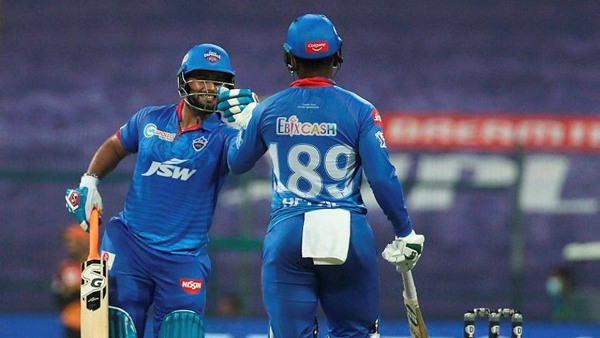 এবার তৃতীয় চোট দিল্লি শিবিরে