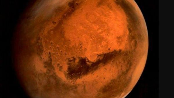 ‘অপোজিশন'-এর সময় মঙ্গল ও সূর্য পৃথিবীর অবস্থান