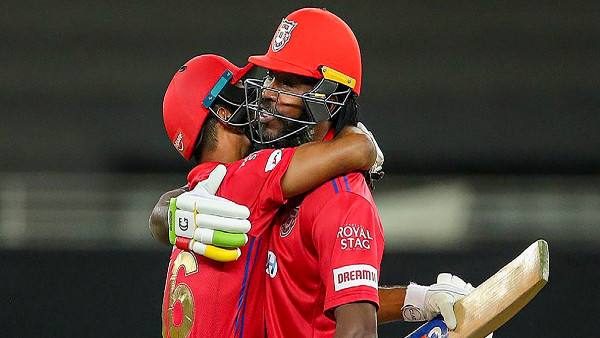 মুখোমুখি পাঞ্জাব ও দিল্লি মুখোমুখি পাঞ্জাব ও দিল্লি