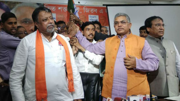 মুকুল-ঘনিষ্ঠ সৌমিত্রর কমিটিতে কাঁচি দিলীপের