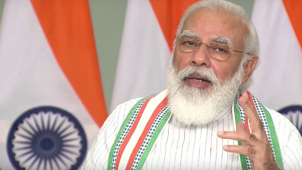 ২০১৯-এর নির্বাচনী প্রচারে এসেও বাংলায় ভাষণ শুরু করেছিলেন ২০১৯-এর নির্বাচনী প্রচারে এসেও বাংলায় ভাষণ শুরু করেছিলেন