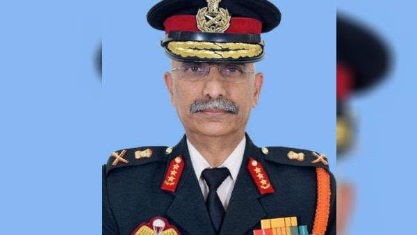 নেপাল 'অন্য কারোর হয়ে কাজ করছে' .. সেনা প্রধানের বক্তব্যের পর নেপাল সফরের তাৎপর্য বাড়ল নেপাল 'অন্য কারোর হয়ে কাজ করছে' .. সেনা প্রধানের বক্তব্যের পর নেপাল সফরের তাৎপর্য বাড়ল