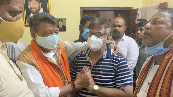 শুরু হয় বিজেপি সমর্থকদের বিক্ষোভ