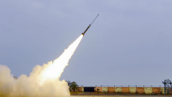 তিব্বত ও জিনজিয়াং প্রদেশে ২০০০ কিলোমিটার রেঞ্জের সমরাস্ত্র মোতায়েন লালফৌজের তিব্বত ও জিনজিয়াং প্রদেশে ২০০০ কিলোমিটার রেঞ্জের সমরাস্ত্র মোতায়েন লালফৌজের