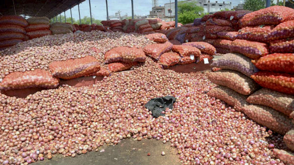 ১৫ ডিসেম্বর পর্যন্ত আমাদানিতে কড়াকড়ি শিথিল করতে পারে কেন্দ্র
