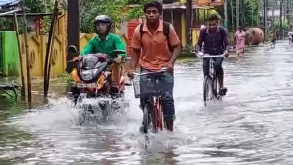 করোনা আর বৃষ্টির জোড়া ফাঁড়া করোনা আর বৃষ্টির জোড়া ফাঁড়া