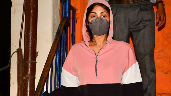 রিয়া সিবিআইকে চিঠি লিখলেন