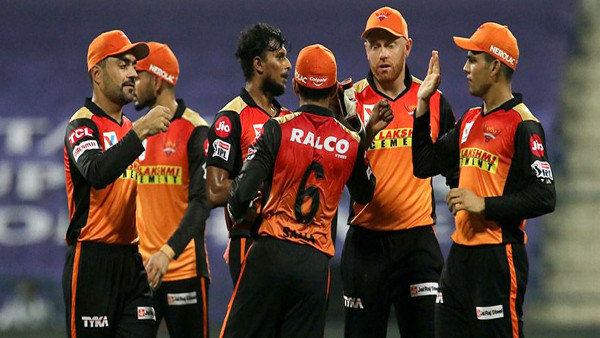 হায়দরাবাদের বোলিং