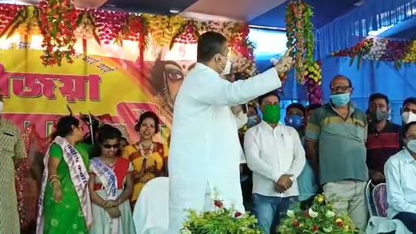 অন্যের মুখ থেকে তাঁর সম্পর্কে কোনও কথা শুনবেন না