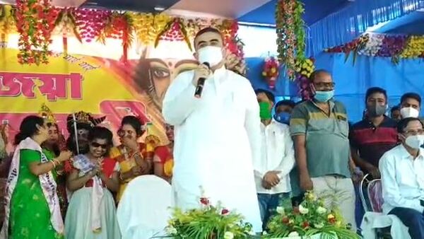 শুভেন্দু অধিকারীর রাজনৈতিক অবস্থান ঘিরে জল্পনা শুভেন্দু অধিকারীর রাজনৈতিক অবস্থান ঘিরে জল্পনা