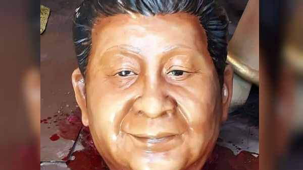 পুজো মণ্ডপে জিনপিংয়ের মূর্তির কী অবস্থা? পুজো মণ্ডপে জিনপিংয়ের মূর্তির কী অবস্থা?