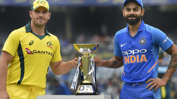 কত মানুষ একসঙ্গে বসে খেলা দেখবেন