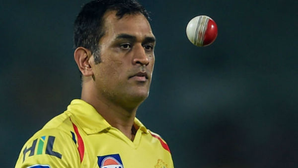 ক্লাবে রয়েছেন ধোনি