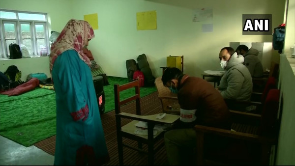 তৈরি হয়েছে ২ হাজার ৬৪৪টি ভোটগ্রহণ কেন্দ্র তৈরি হয়েছে ২ হাজার ৬৪৪টি ভোটগ্রহণ কেন্দ্র