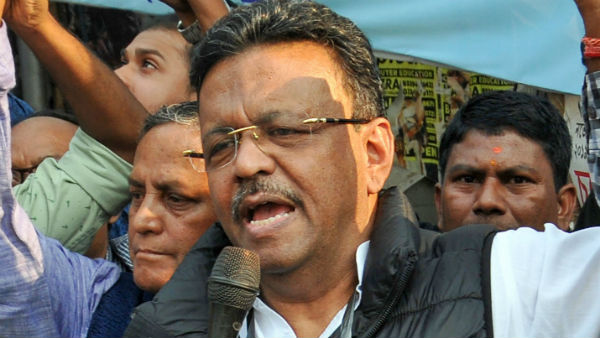 কাজ করতে পদ লাগে না বলেছিলেন শুভেন্দু, পাল্টা দিয়েছিলেন ফিরহাদ