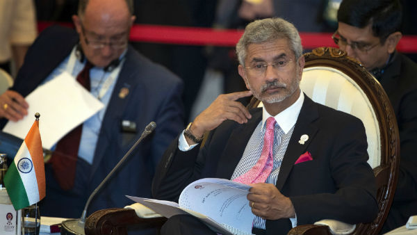  দক্ষিণ চিন সাগর ও বিদেশমন্ত্রী