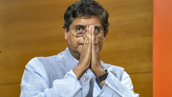 সুরক্ষা তুলে নিয়েছে আদালত