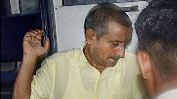 মালহানিতে সপার দাপট মালহানিতে সপার দাপট