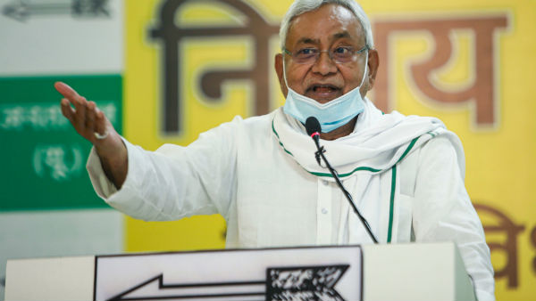  যোগীর মন্তব্যের পরেই পাল্টা সুর চড়ান নীতীশ
