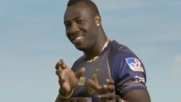 শাহরুখকে শুভেচ্ছা জানাতে গিয়ে নাচলেন দ্রে রাস শাহরুখকে শুভেচ্ছা জানাতে গিয়ে নাচলেন দ্রে রাস