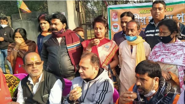 শুভেন্দু অধিকারীকে নিয়ে ইঙ্গিতপূর্ণ মন্তব্য শুভেন্দু অধিকারীকে নিয়ে ইঙ্গিতপূর্ণ মন্তব্য
