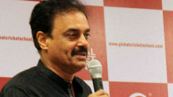 সৌরভের কাছে প্রশ্ন দিলীপের সৌরভের কাছে প্রশ্ন দিলীপের