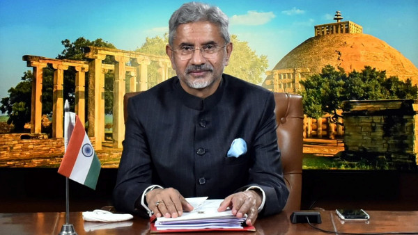 ২০০ বছর পুরোনো মন্দিরে জয়শঙ্কর ২০০ বছর পুরোনো মন্দিরে জয়শঙ্কর