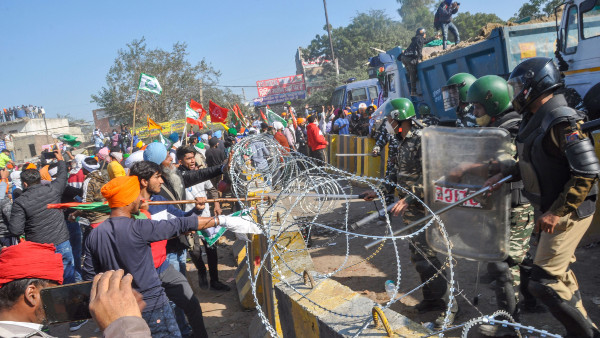 শান্তিপূর্ণভাবে কৃষি আইনের প্রতিবাদ শান্তিপূর্ণভাবে কৃষি আইনের প্রতিবাদ