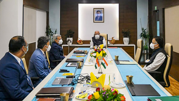 গুজরাত সফরে লুক্সেবার্গের সংস্থার একটি দল গুজরাত সফরে লুক্সেবার্গের সংস্থার একটি দল