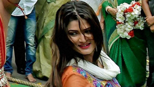 শ্রাবন্তীর নতুন জিম শ্রাবন্তীর নতুন জিম