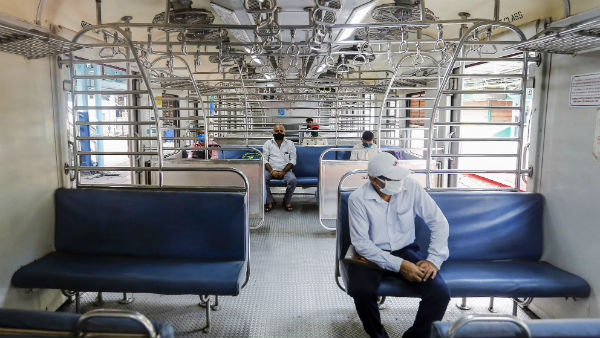 বুধবার থেকে চলবে লোকাল ট্রেন