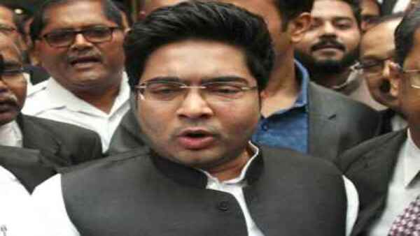  ভয় পেয়ে তাঁর নাম নিচ্ছেন না কোনও বিজেপি নেতা