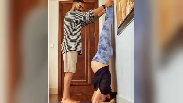 সন্তানকে সোশ্যাল মিডিয়া থেকে আড়াল করে রাখতে চান অনুষ্কা