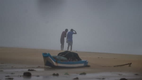 তামিলনাড়ুর ৬ টি জেলায় সতর্কতা তামিলনাড়ুর ৬ টি জেলায় সতর্কতা