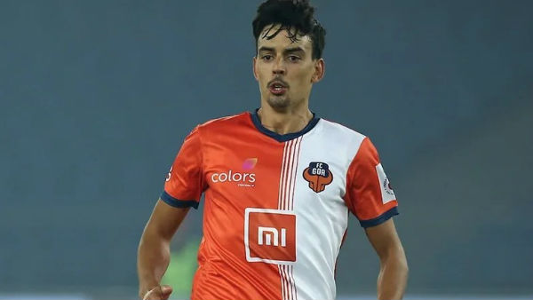 সবচেয়ে বেশি পাস